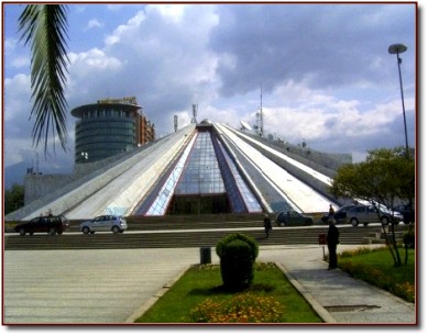 Tirana Pyramide