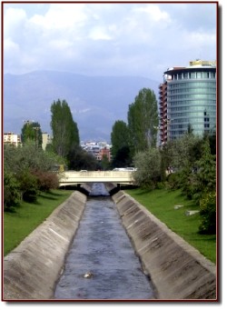 Tirana Lanakanal