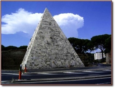 Rom Cestiuspyramide